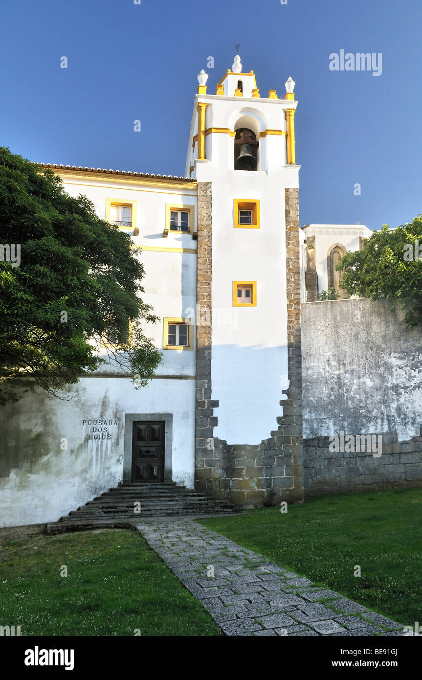 Castello della nobile famiglia de Cadaval, Casa dos Duques de Cadaval, Evora, Sito Patrimonio Mondiale dell'UNESCO, Alentejo, Portogallo, Europa Foto Stock