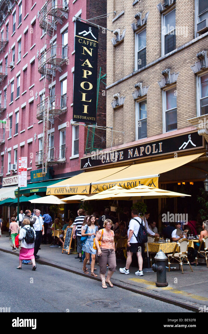 Caffe Napoli ristorante italiano con un po' di Italia nella città di New York Foto Stock