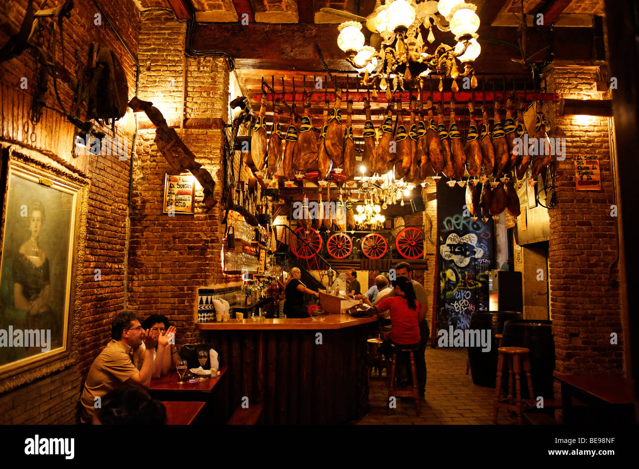 Tradizionale bar spagnolo nel Barri Gotic. Barcellona. Spagna Foto Stock