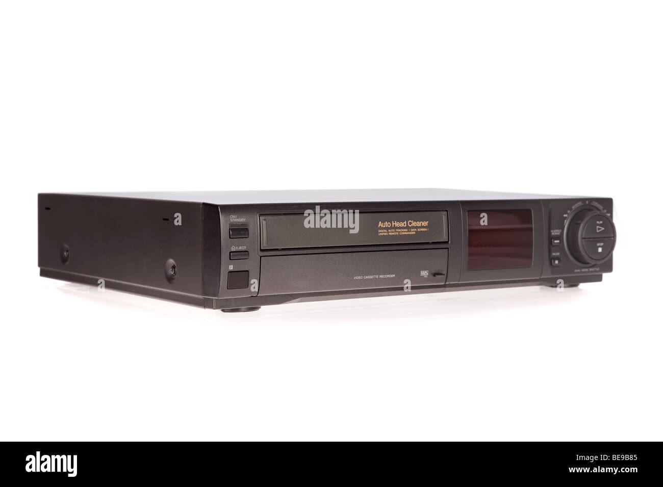 Vecchio videoregistratore, Video Cassette Recorder isolati su sfondo bianco  Foto stock - Alamy