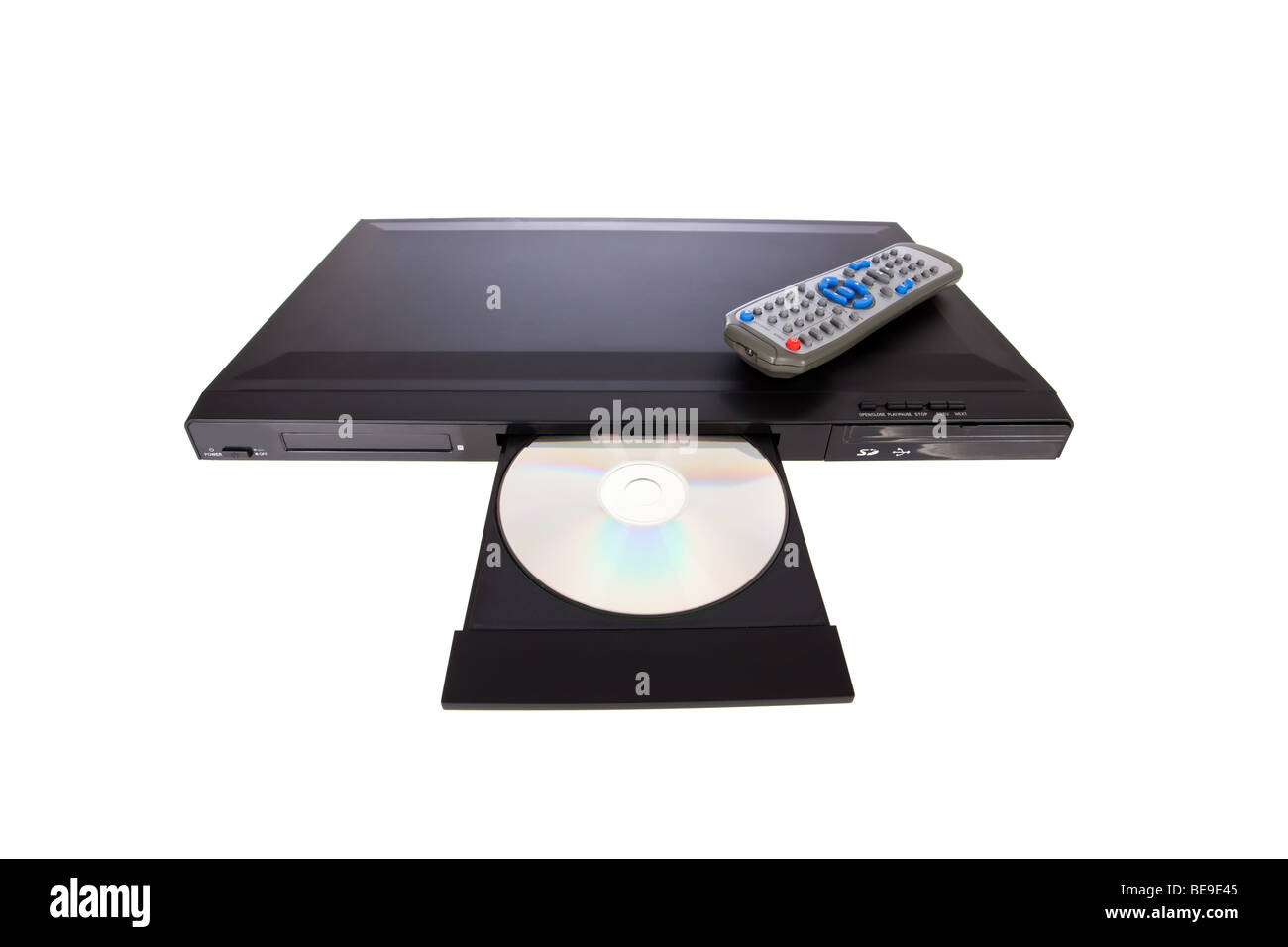 Lettore DVD di espulsione del disco con il telecomando isolati su sfondo bianco Foto Stock