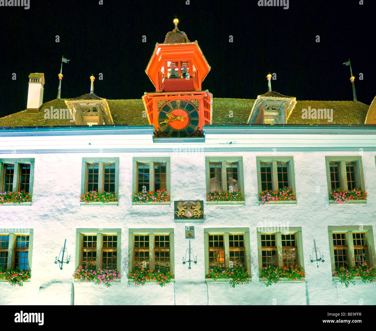 Foto notturna della città vecchia mayoralty in Thun - Svizzera. Foto Stock