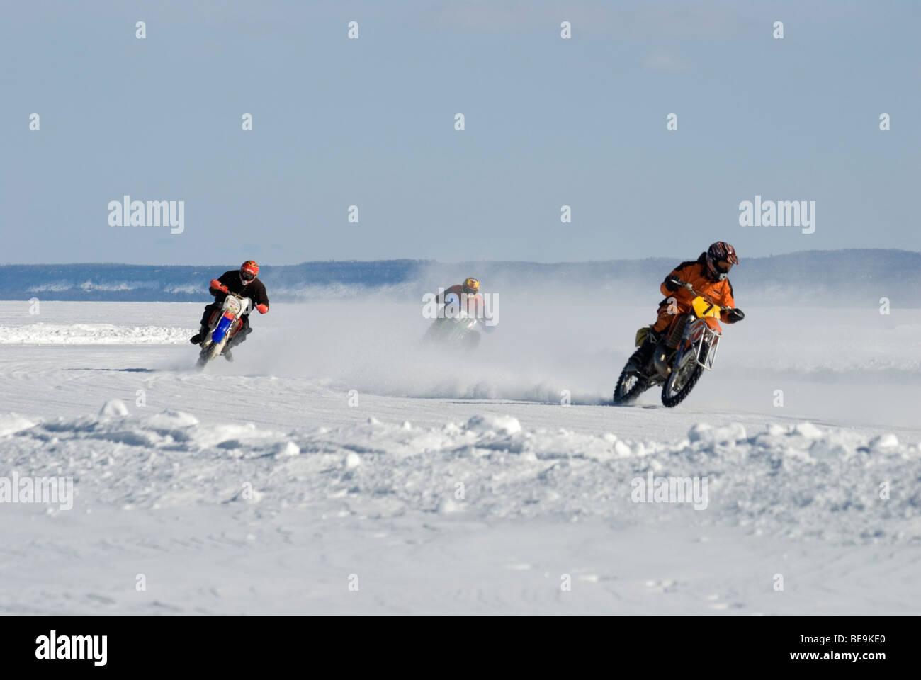 Corse del motore sul Lago Superiore Foto Stock