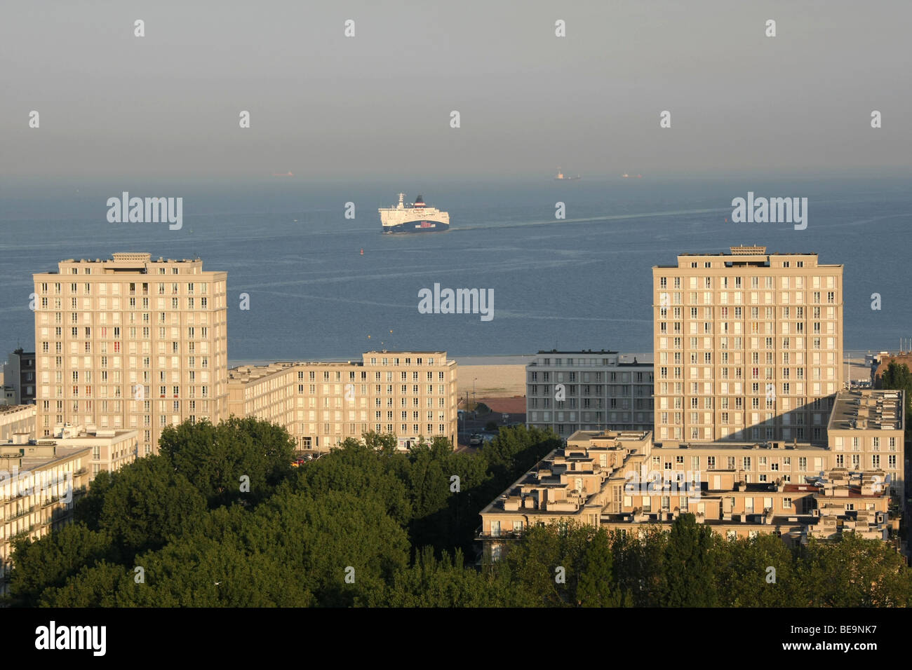Le Havre (76): 'Porte Océane" (due torri e due bassi edifici che simboleggia la transizione da città di mare) Foto Stock