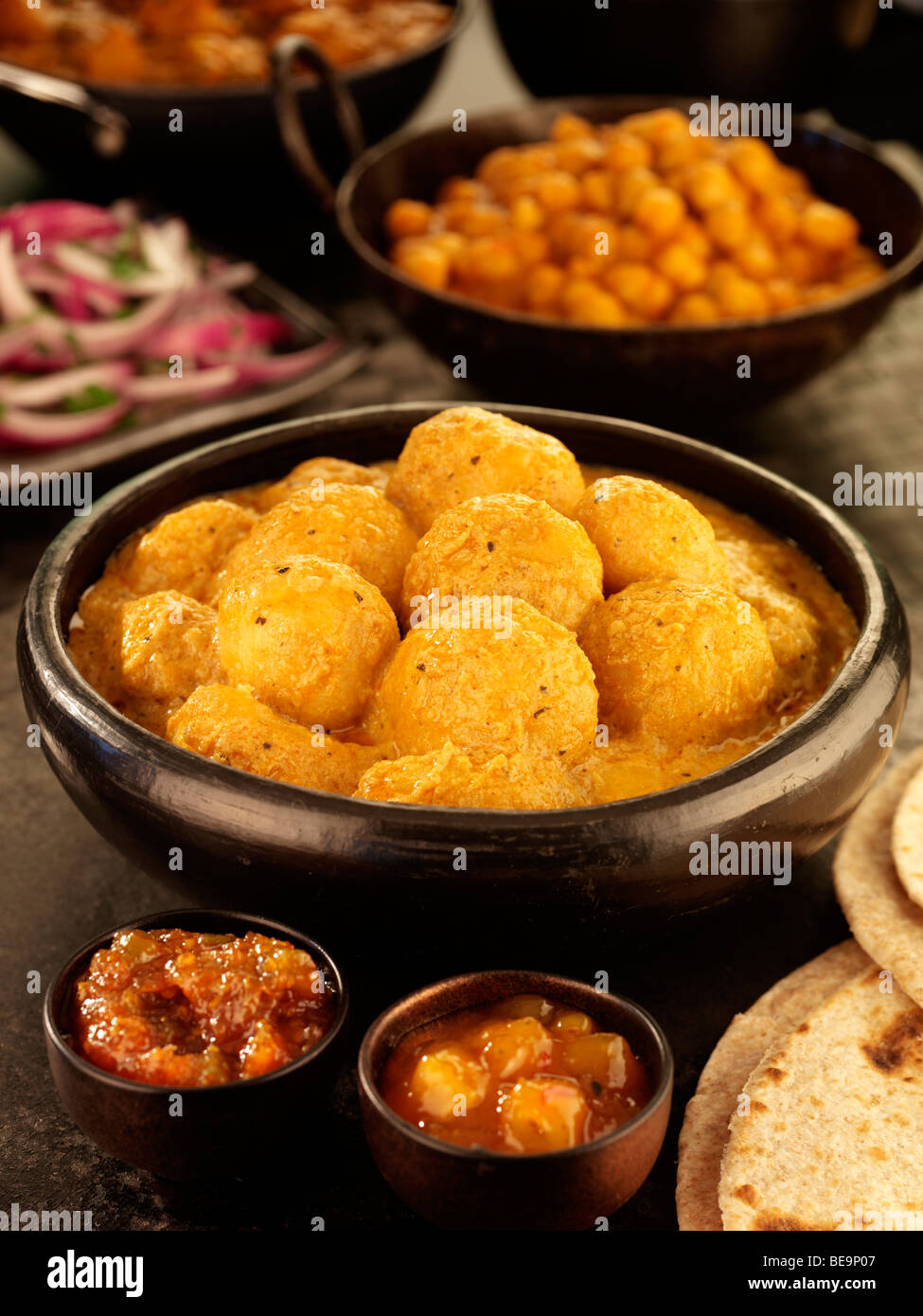 Kashmir indiano DUM, Aloo curry di patate Foto Stock