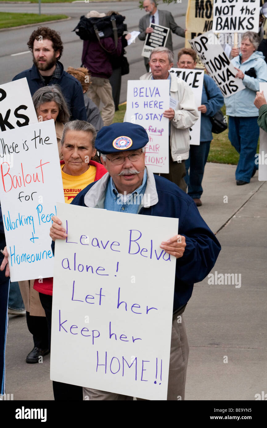 I residenti di Detroit protesta banca di preclusione del loro vicino di casa Foto Stock