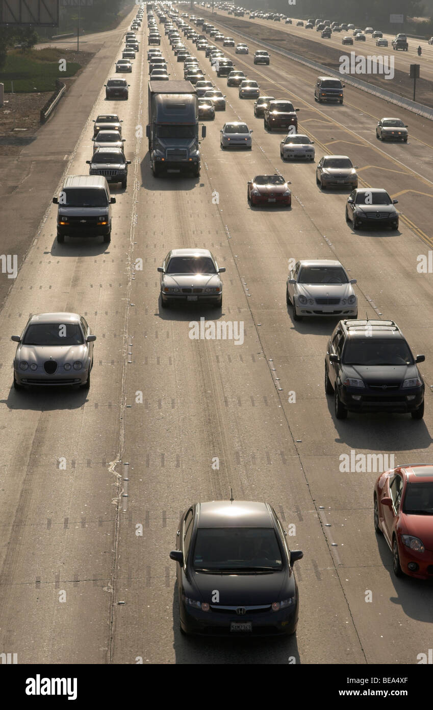 Ora di punta del traffico in autostrada Foto Stock
