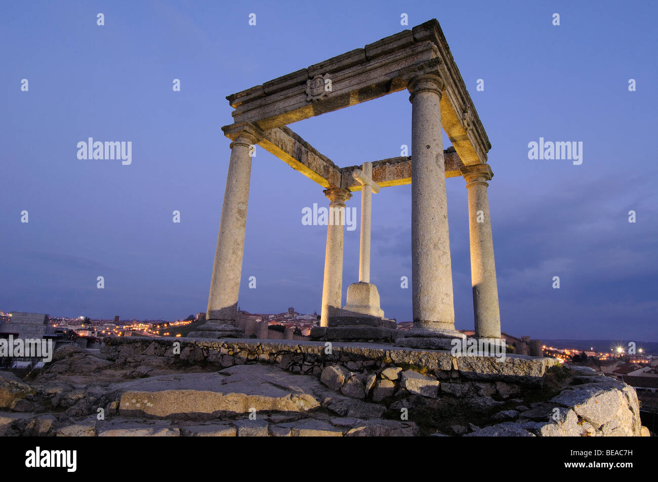 Los cuatro postes (i quattro poli), al tramonto. Avila. Castilla-león, Spagna Foto Stock