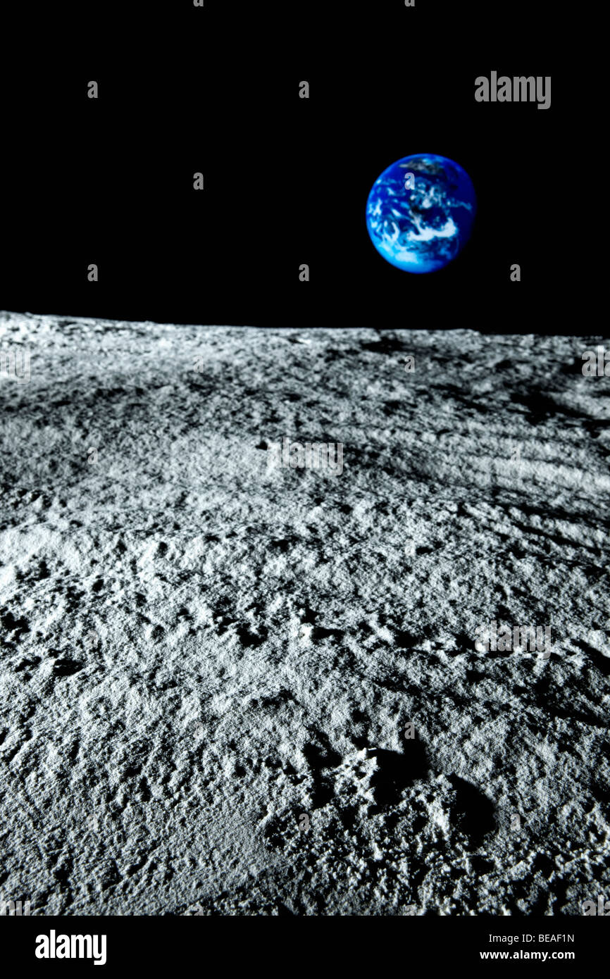 Vista della terra dalla luna Foto Stock