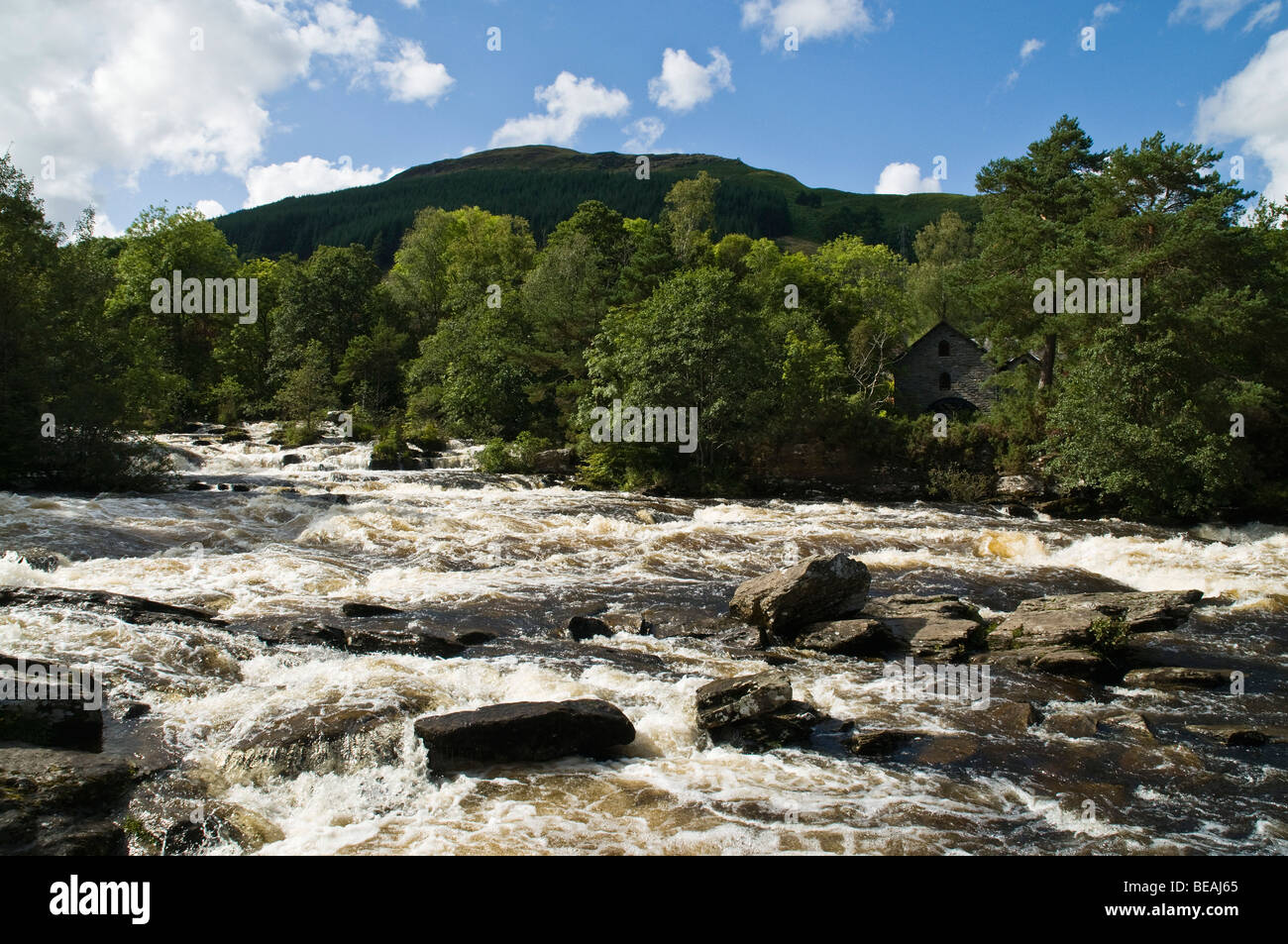 Dh Falls of Dochart KILLIN STIRLINGSHIRE cascate del fiume Fiume rapids Dochart cade Foto Stock