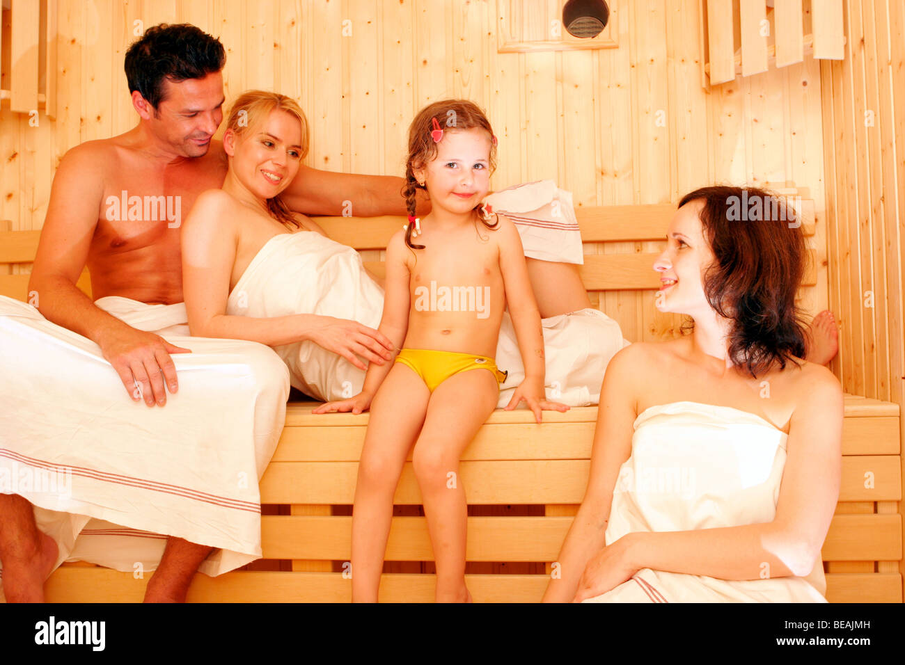 Persone in sauna. Foto Stock