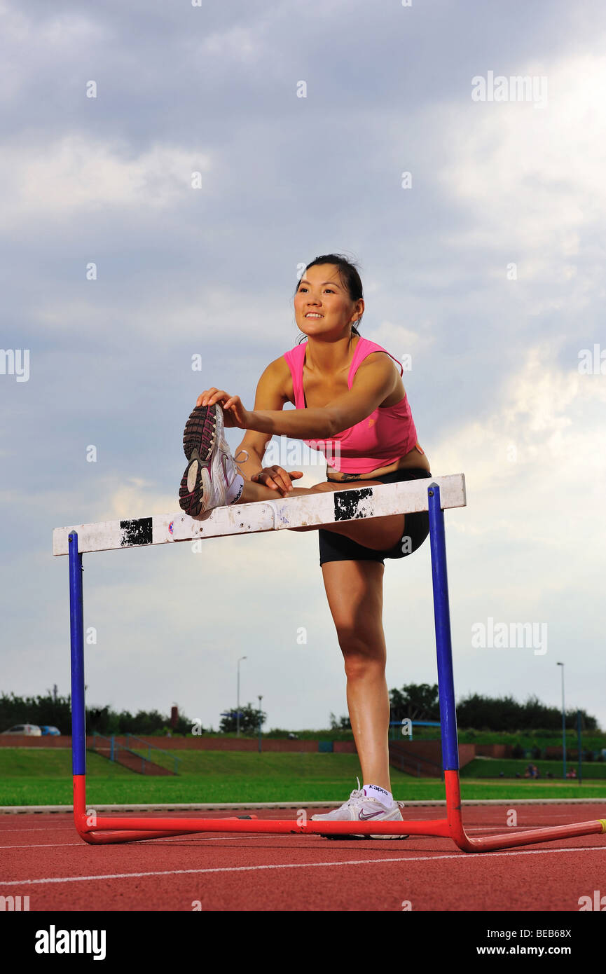 Runner preparandosi alla gara,codice sportivo Foto Stock