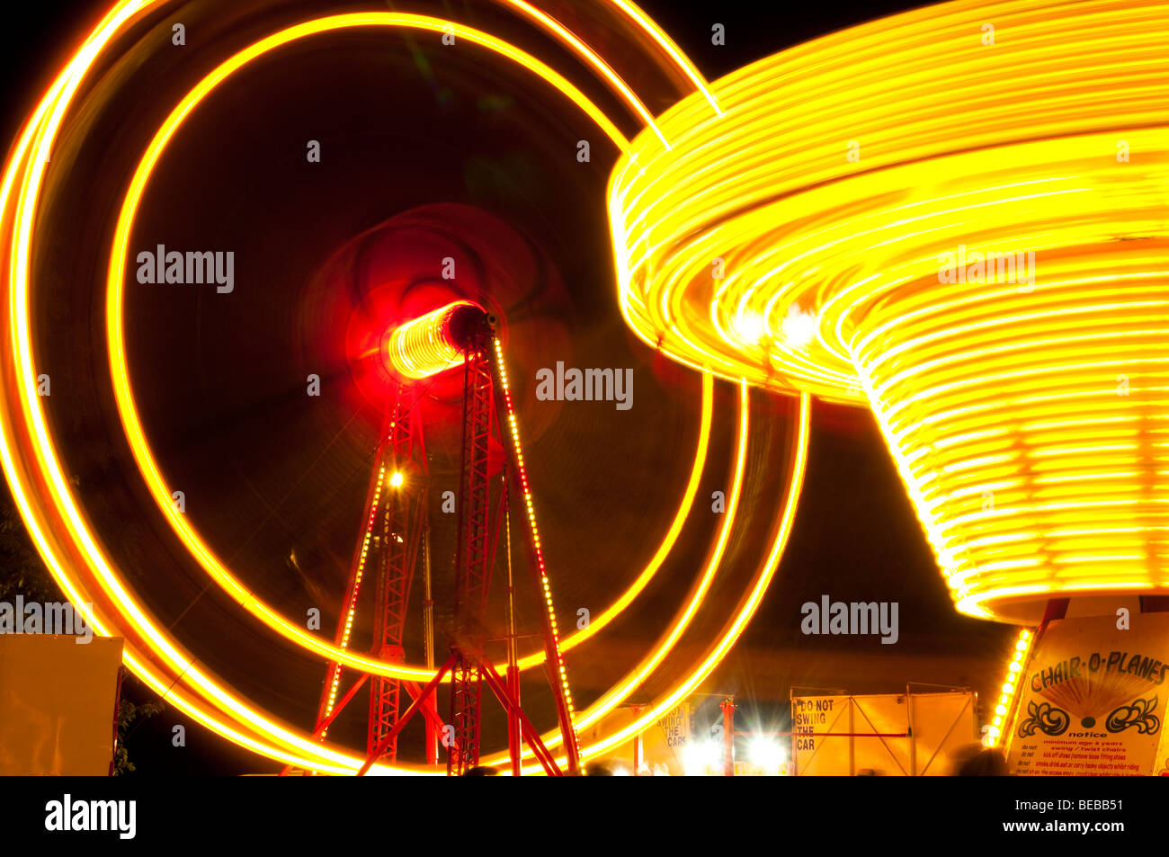 Victorian fiera del divertimento di notte durante il World Heritage Festival weekend di Ironbridge Shropshire Foto Stock