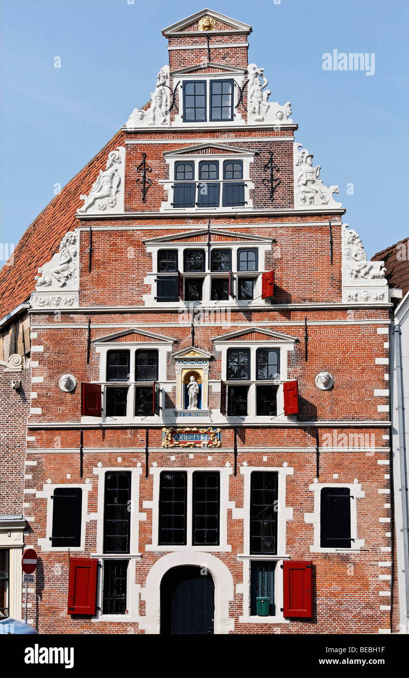 Casa olandese con timpano a gradini, Sint Jans ospedale dal XVII secolo, Hoorn, North Holland, Paesi Bassi, Europa Foto Stock