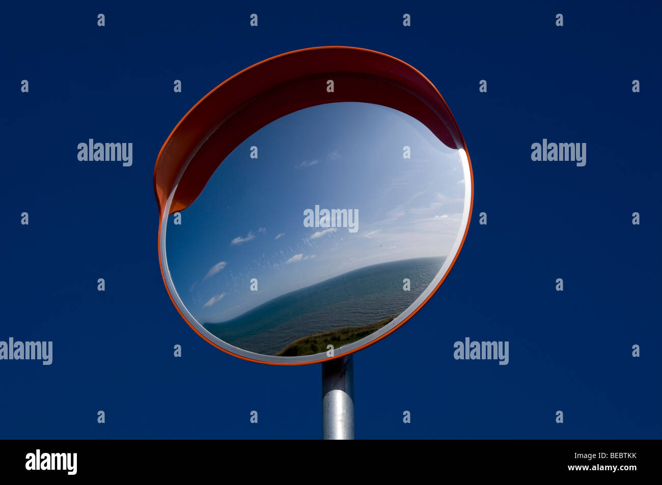 Europa, Regno Unito, Galles Ceredigion, Aberystwyth specchio convesso Foto Stock