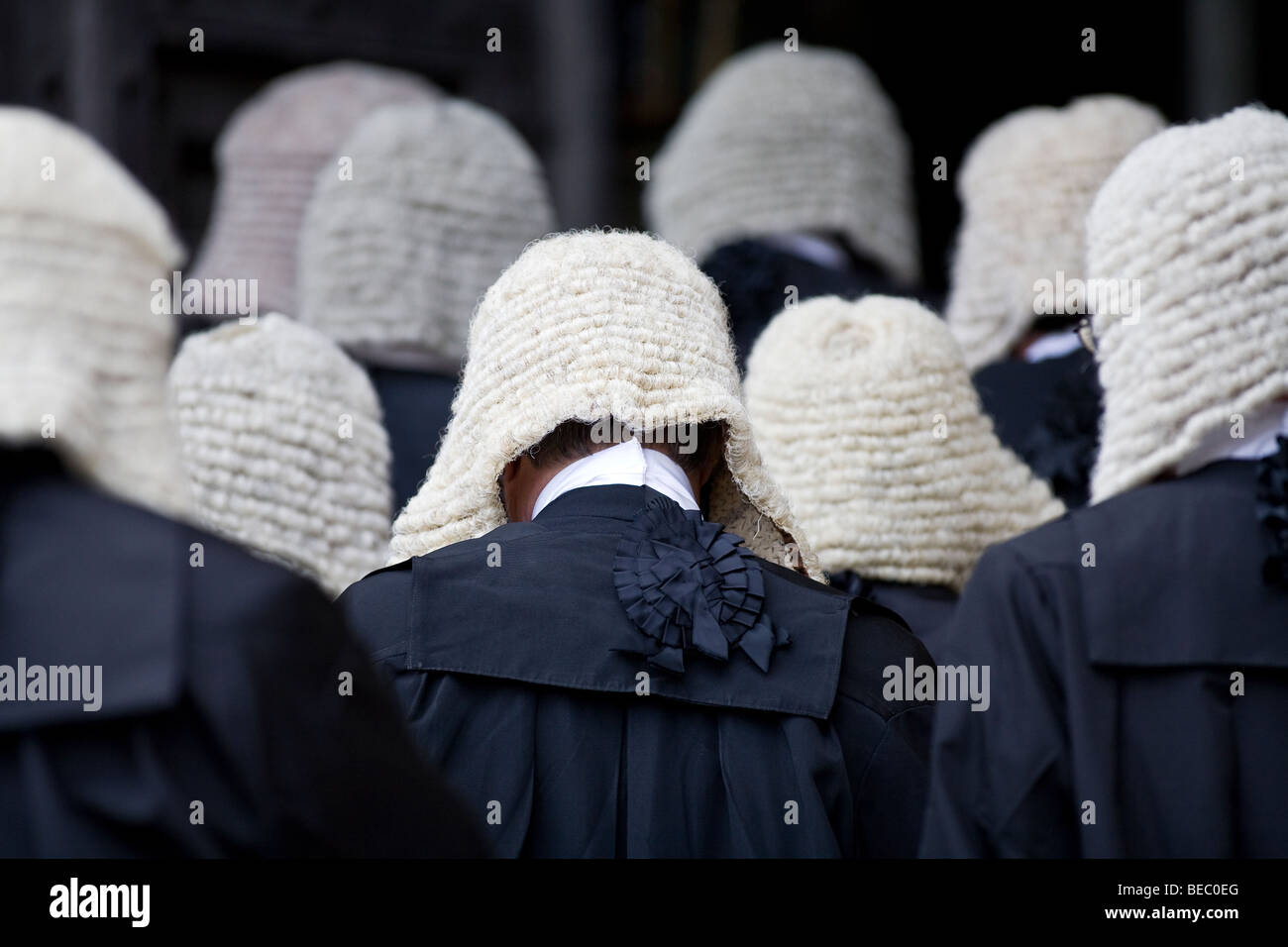 Giudici processione servizio presso l Abbazia di Westminster a Londra Foto Stock