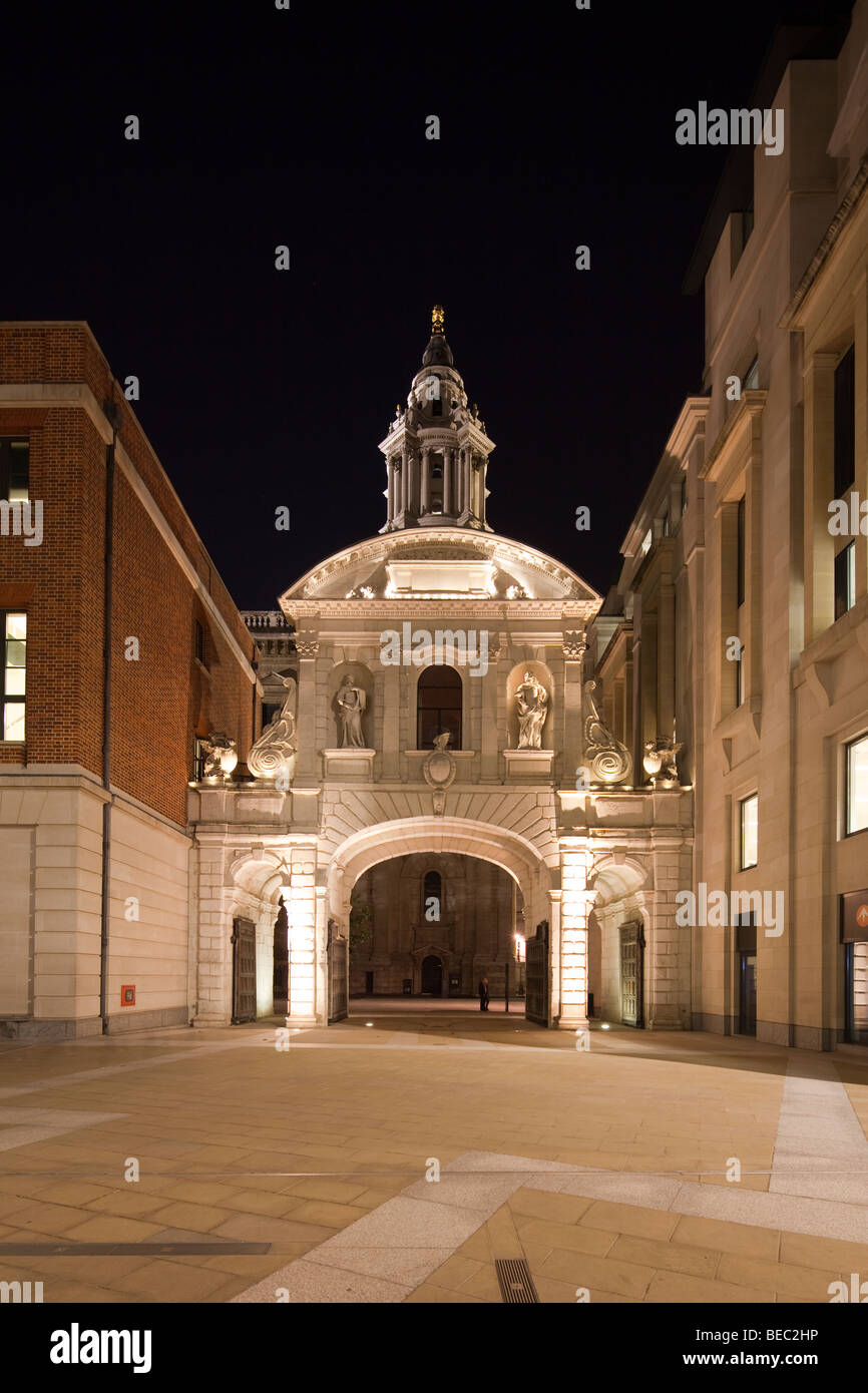 Esterno, Cattedrale di San Paolo a Londra, Inghilterra, Regno Unito Foto Stock