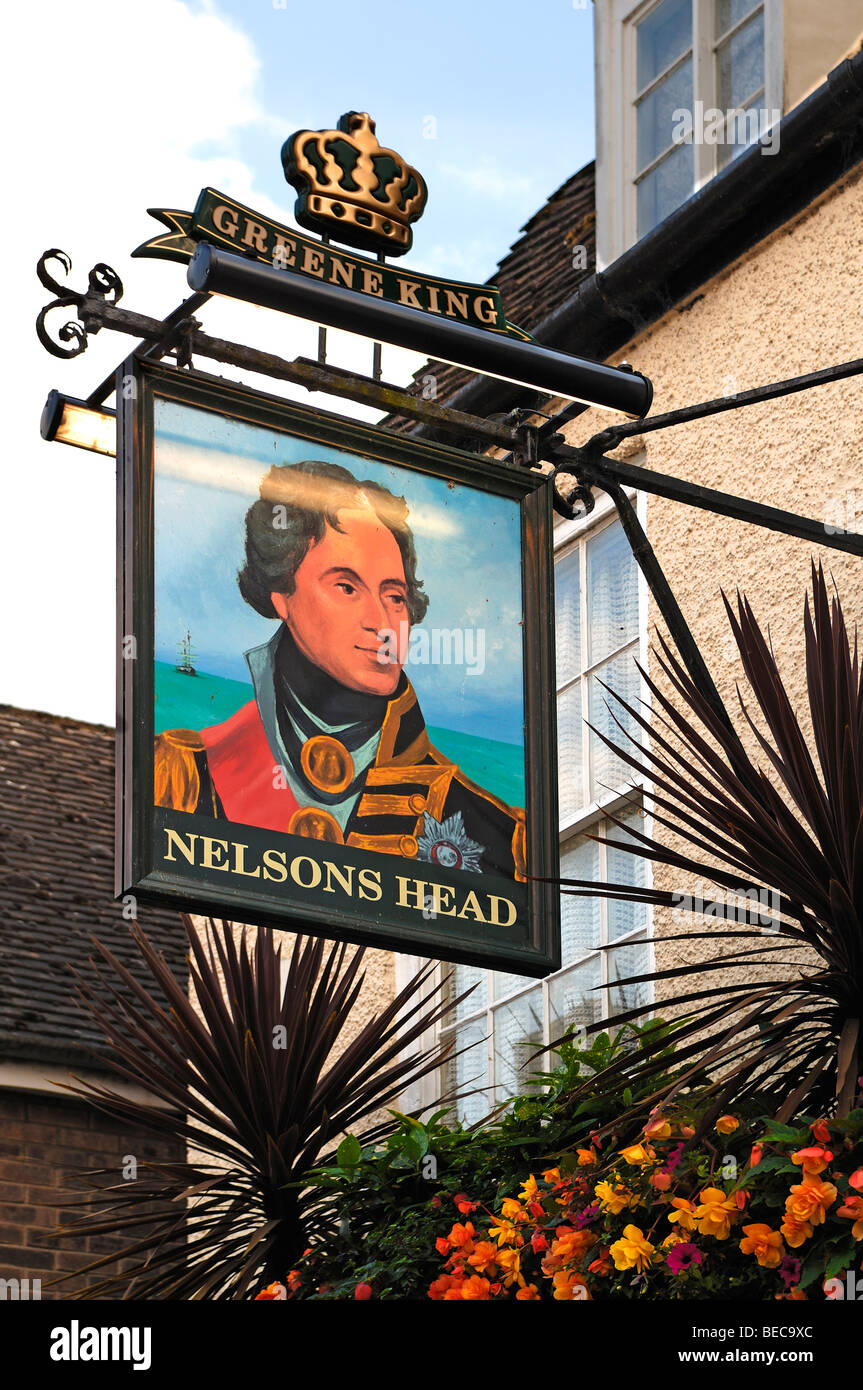 Pub segno "Nelson's Head, Crown Street, St Ives, Cambridgeshire, England, Regno Unito, Europa Foto Stock