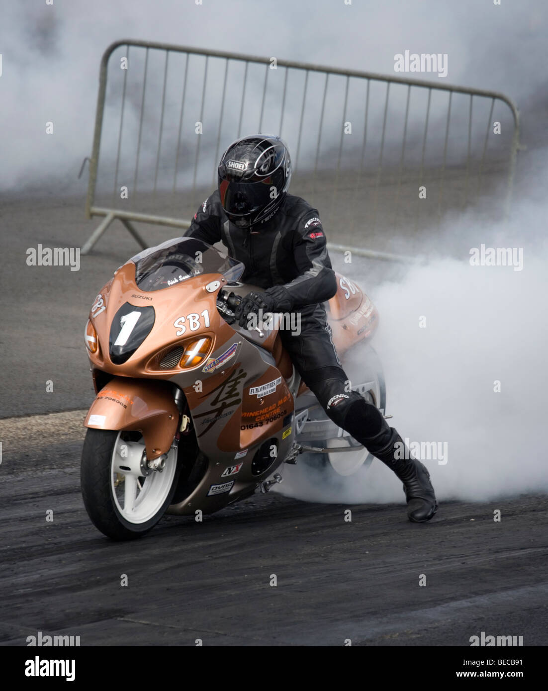 Dragster moto alla finale nazionale a Santa Pod, Inghilterra. Foto Stock