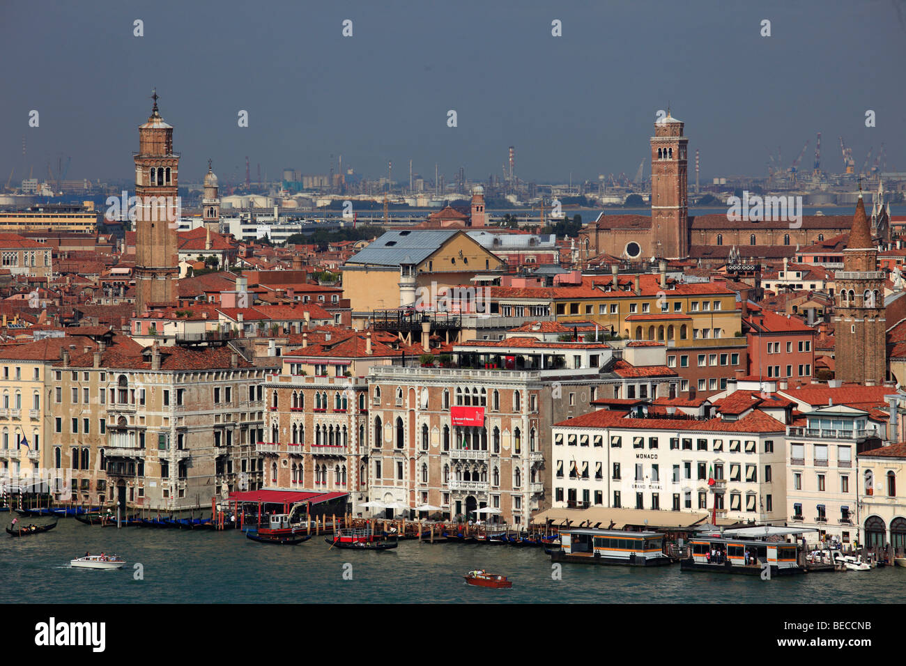 L'Italia, Venezia, San Marco district, generale vista aerea Foto Stock