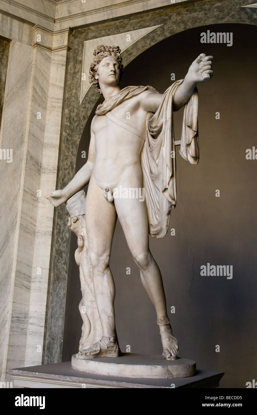 Apollo Belvedere statua è una copia romana in marmo del periodo imperiale di un greco statua in bronzo.Vaticano Foto Stock