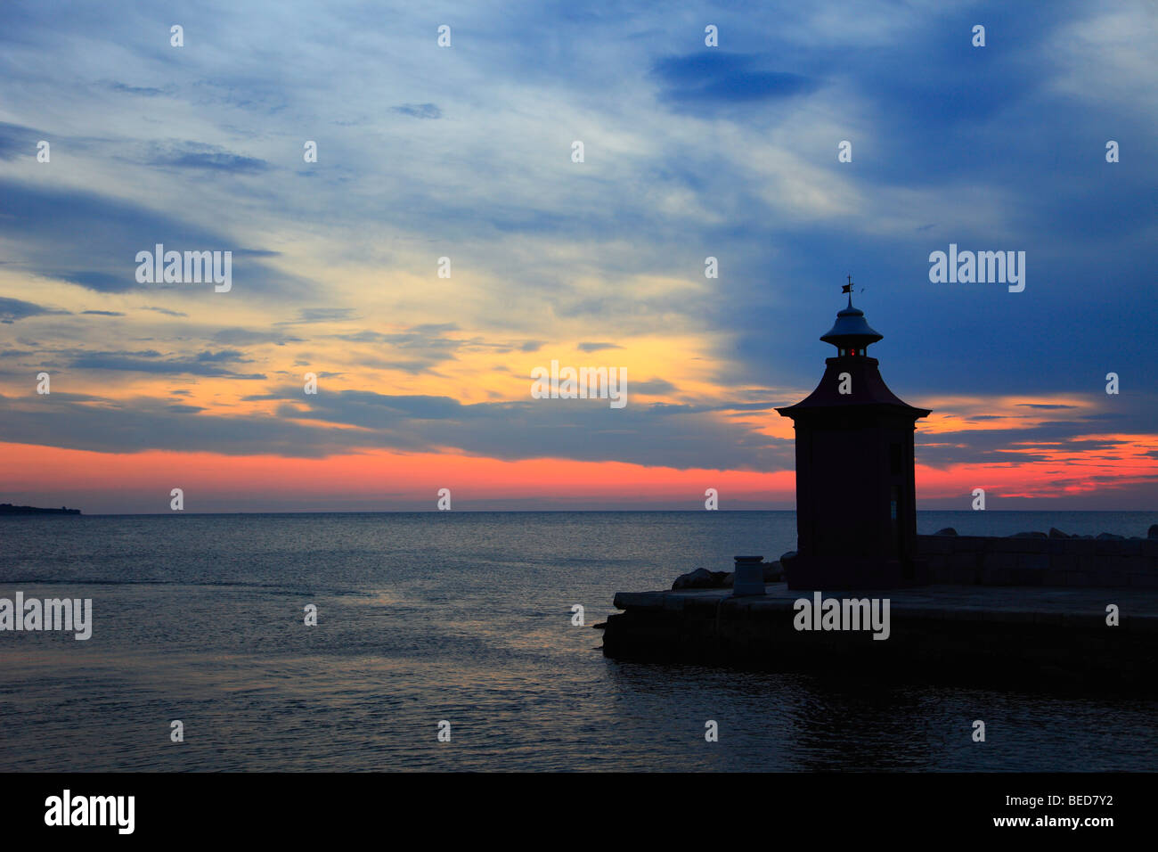La Slovenia, pirano, faro, tramonto, Mare Adriatico Foto Stock