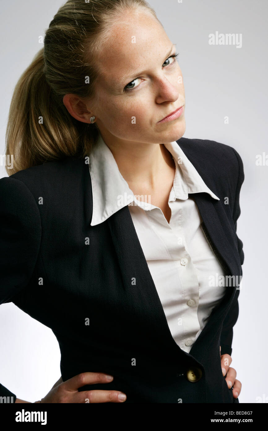 Angry Young business donna Foto Stock