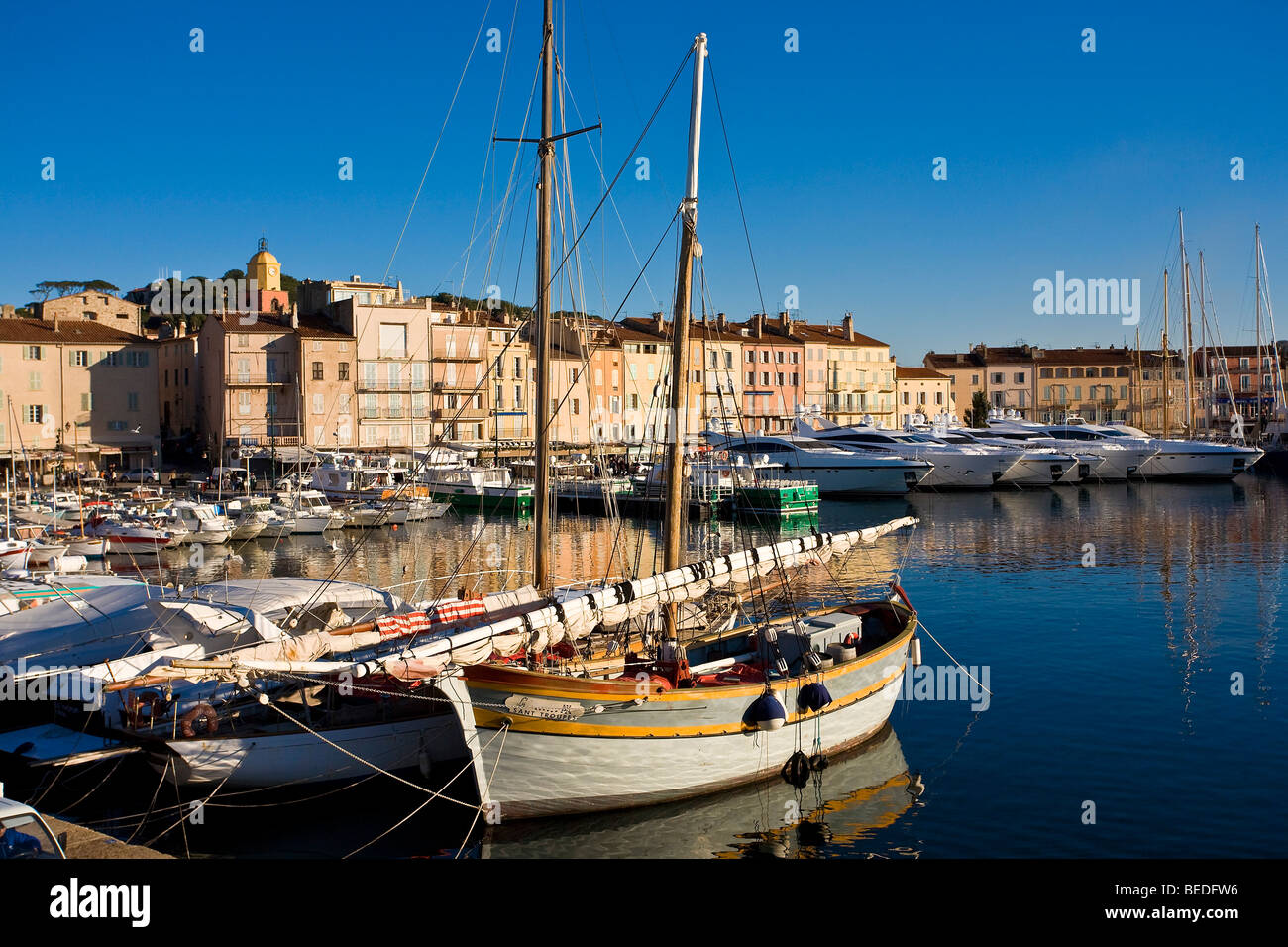 SAINT-TROPEZ Harbour, VAR, Francia Foto Stock