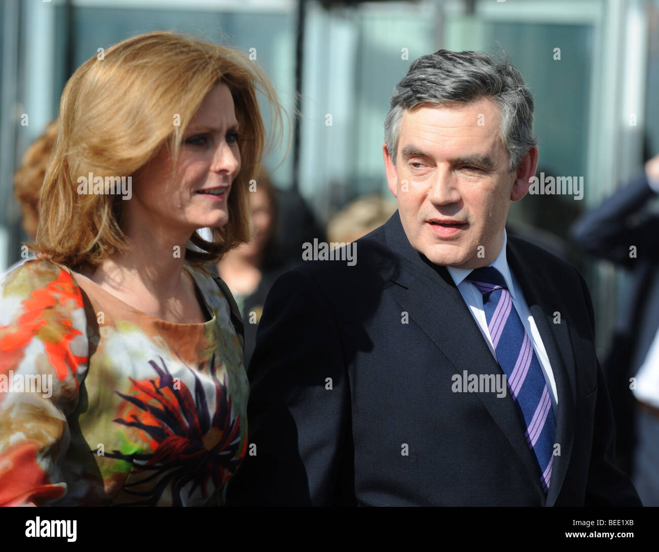 Il primo ministro britannico Gordon Brown e sua moglie Sarah camminare insieme al Partito laburista conferenza in Brighton 2009 Foto Stock