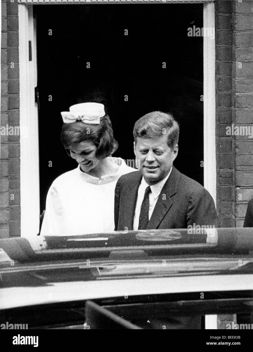Il presidente Kennedy e Jackie lasciare Buckingham Palace Foto Stock