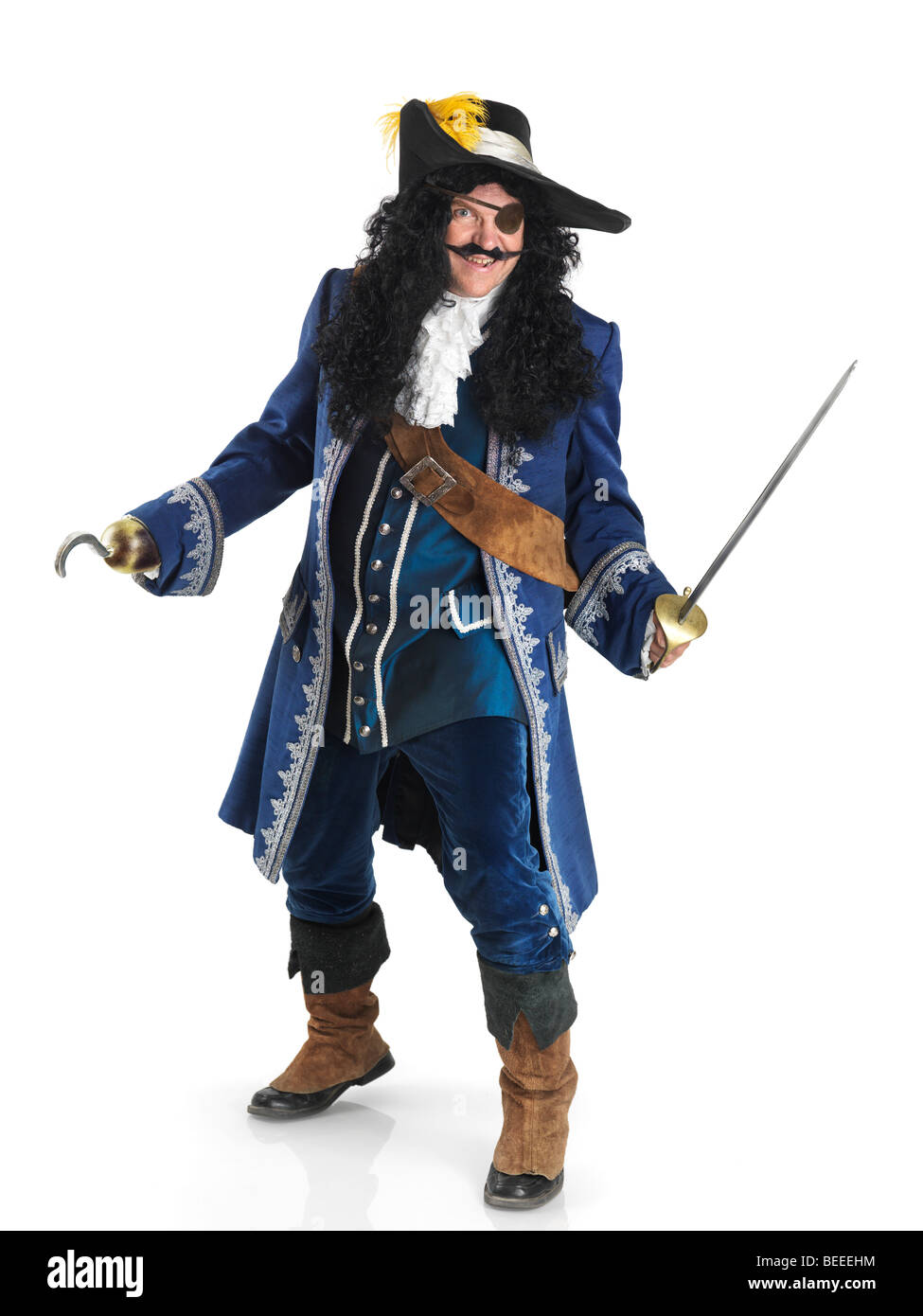 Licenza disponibile su MaximImages.com - pirata laughing con una spada e un gancio Foto Stock