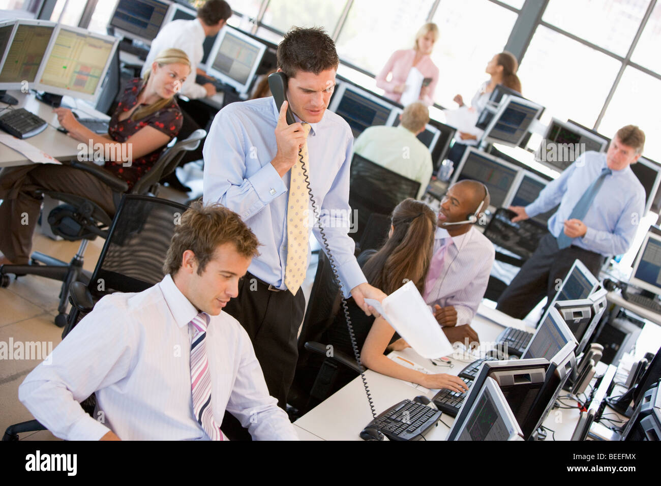 Vista del magazzino occupato commercianti Office Foto Stock