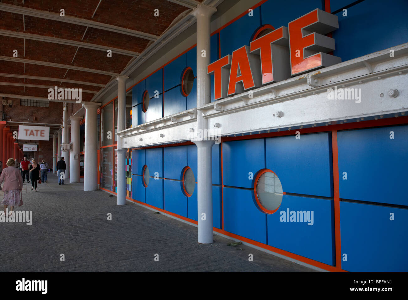 Tate Liverpool galleria d arte di Albert Dock Liverpool Merseyside England Foto Stock