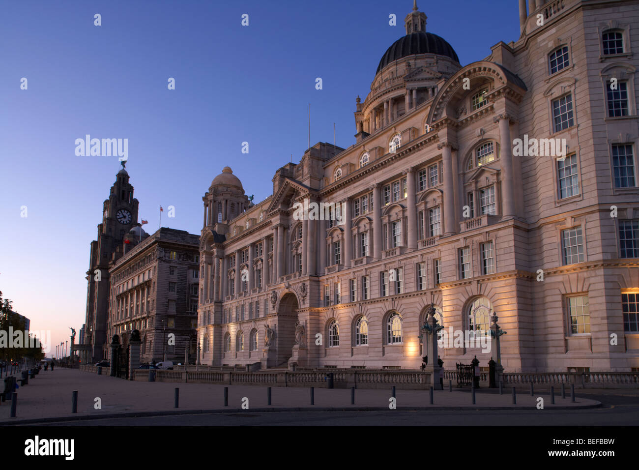 Il porto di Liverpool building e il resto di liverpools tre grazie Cunard Building e il Liver Building edifici elencati Foto Stock