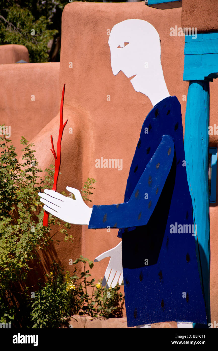 Whimsical scultura appare in più luoghi inaspettati a Taos, Nuovo Messico. Foto Stock