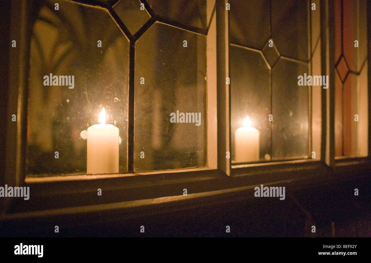 Giochi di luce nelle vetrate del abby Foto Stock