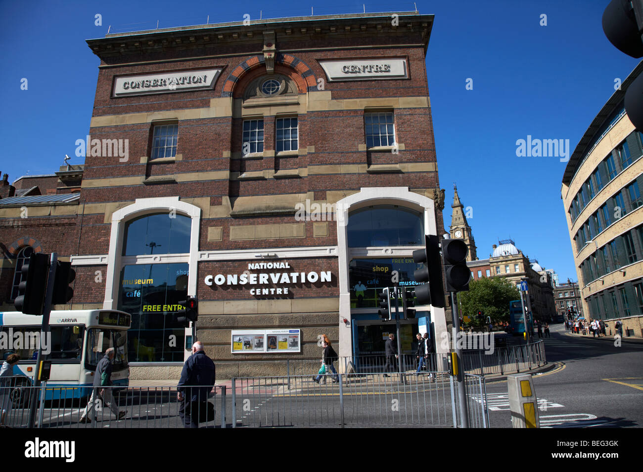 Il National Conservation Centre nel centro di Liverpool basato nell'ex ferrovia Midland merci uffici merseyside Foto Stock