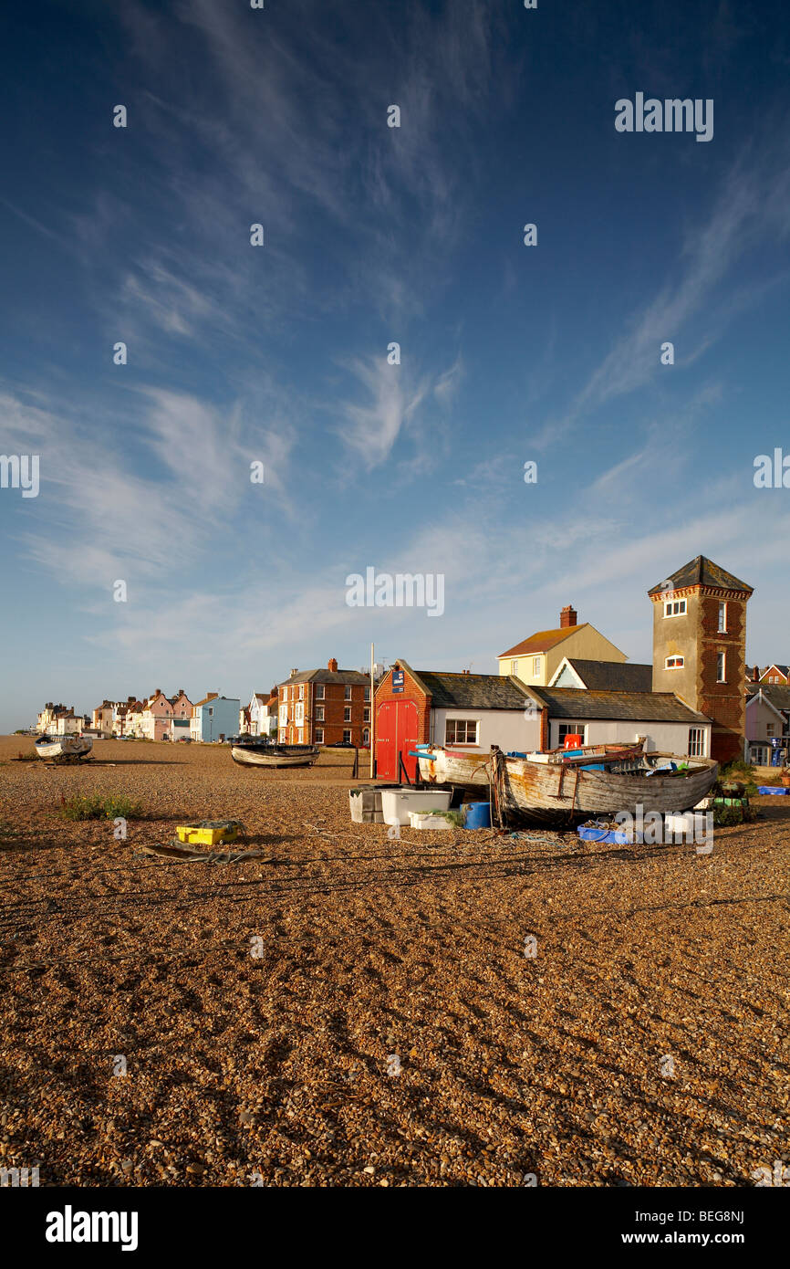 Gran Bretagna Inghilterra Suffolk Aldeburgh Beach capanne ed edifici Foto Stock