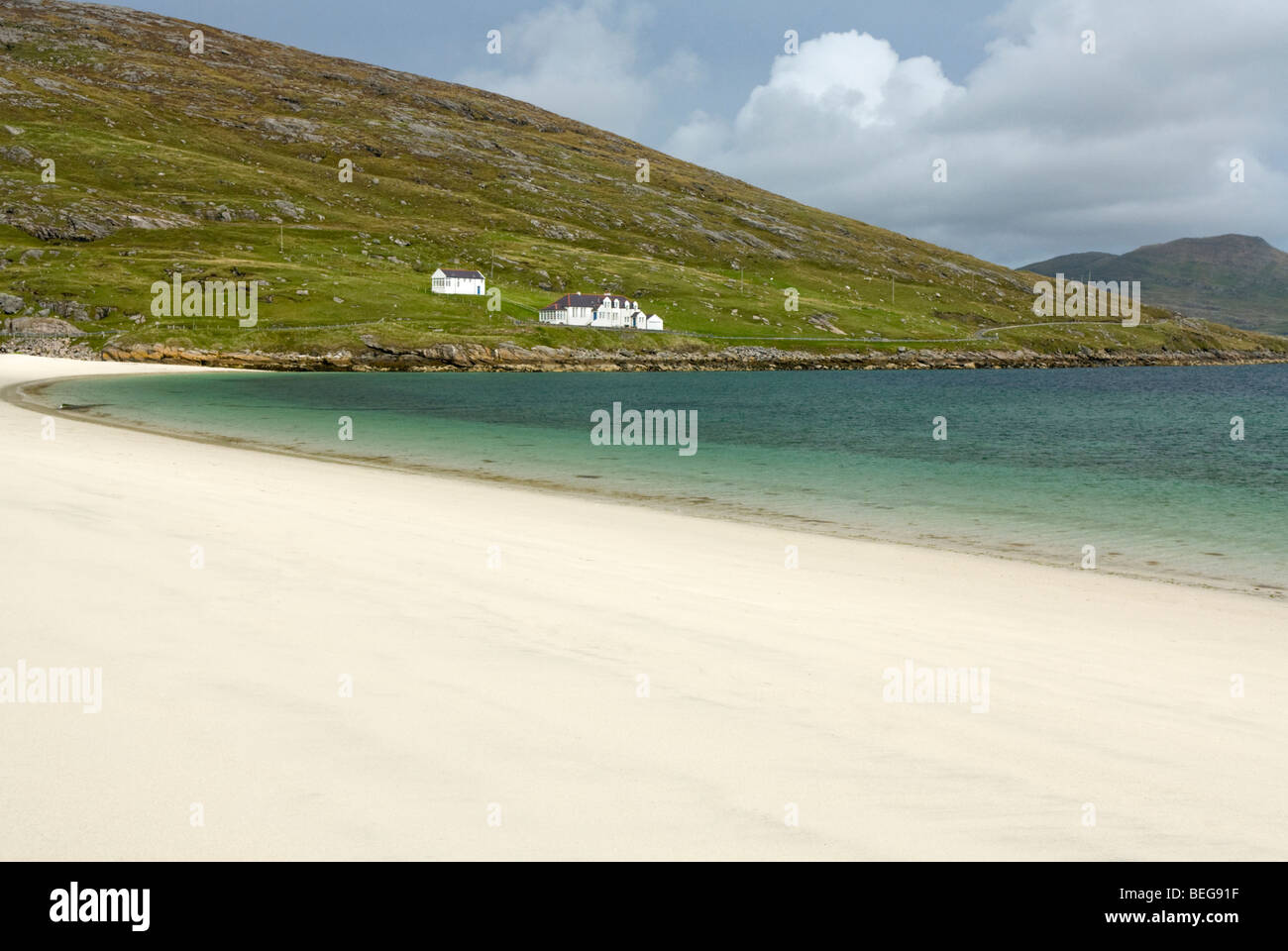 Spiaggia di sabbia bianca a Vatersay Bay, Isola di Vatersay, Ebridi Esterne, Scozia. Foto Stock