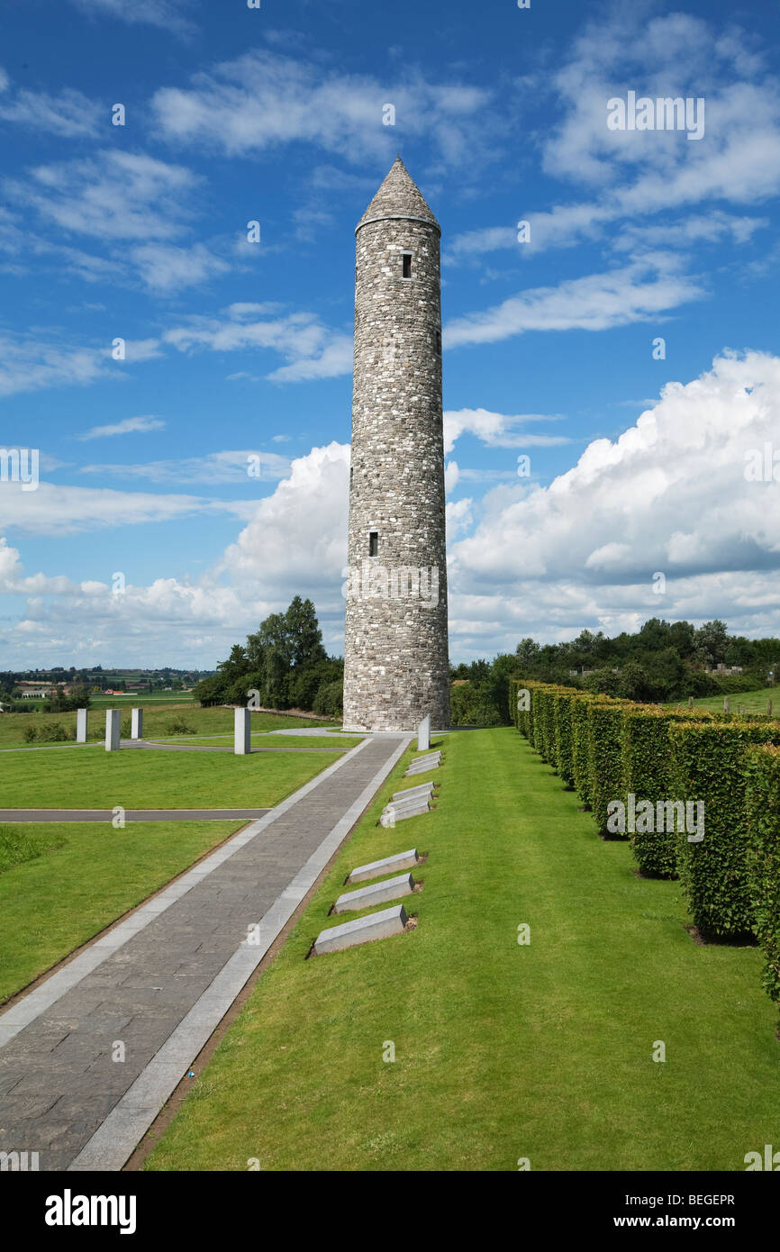 Isola dell' Irlanda il Parco della Pace. Memorial con torre per commemorare la Prima Guerra Mondiale. Foto Stock