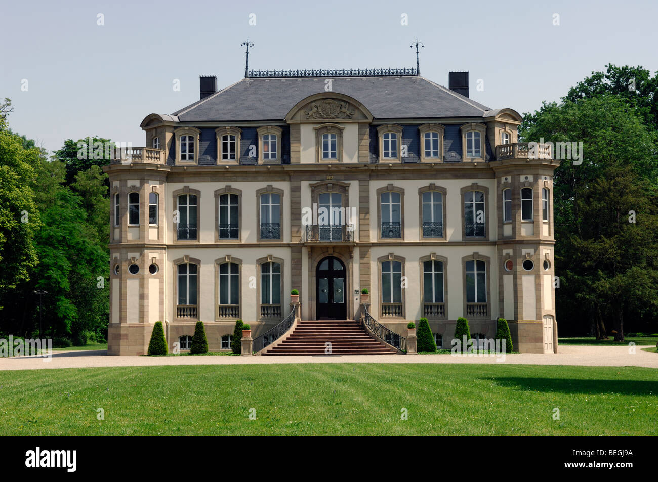 Chateau St Jean Bugatti sede, Molsheim nel Bas Rhin (67) Dipartimento della  Francia Foto stock - Alamy