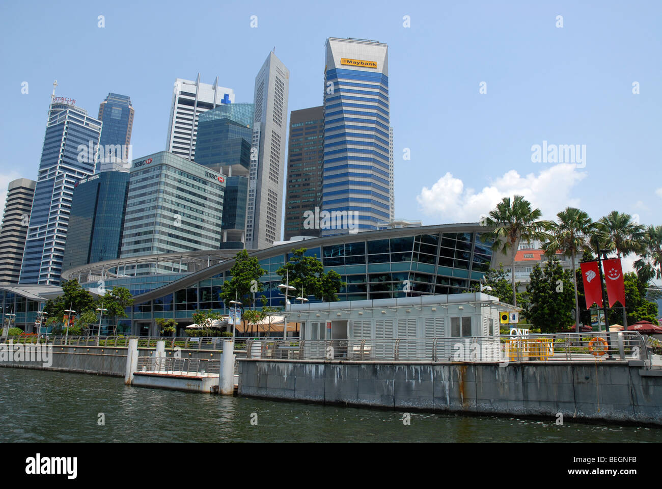Uno Fullerton e dello skyline della città, Singapore Foto Stock