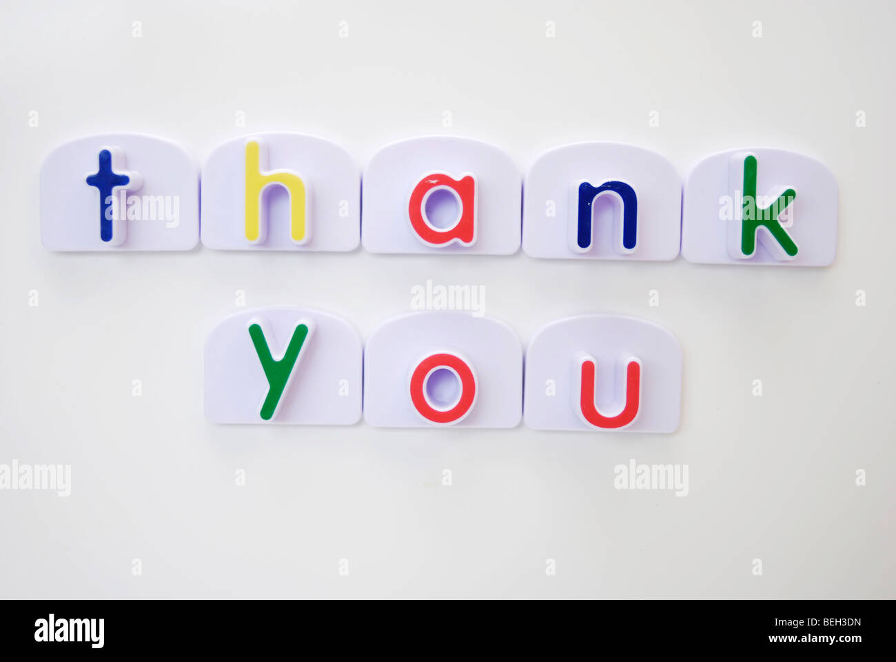 Messaggio di ringraziamento con magnete frigo lettere Foto Stock