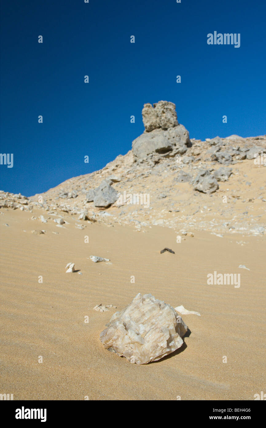 Crystal sulla montagna di cristallo, Deserto Libico, Egitto Foto Stock