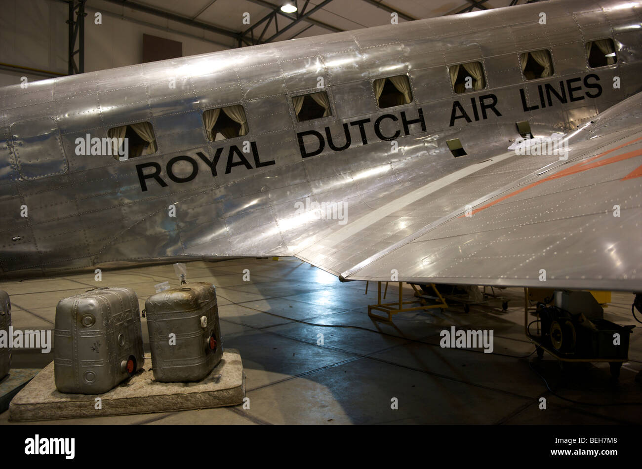 Lelystad, il Aviodrome Aviation Museum, Douglas DC-2 Uiver Foto Stock