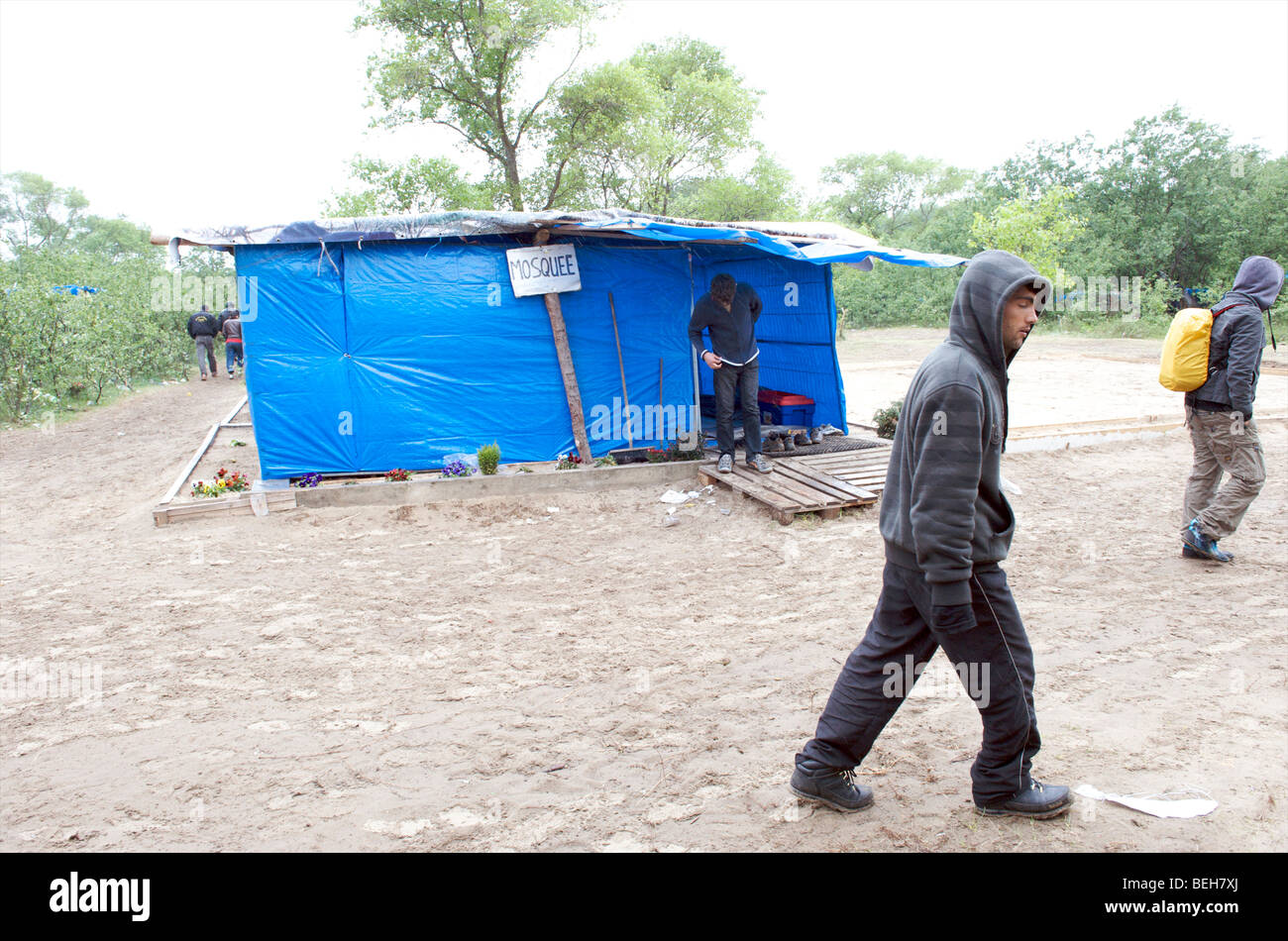 Calais, una moschea nella clandestinità squatter camp noto come la giungla Foto Stock