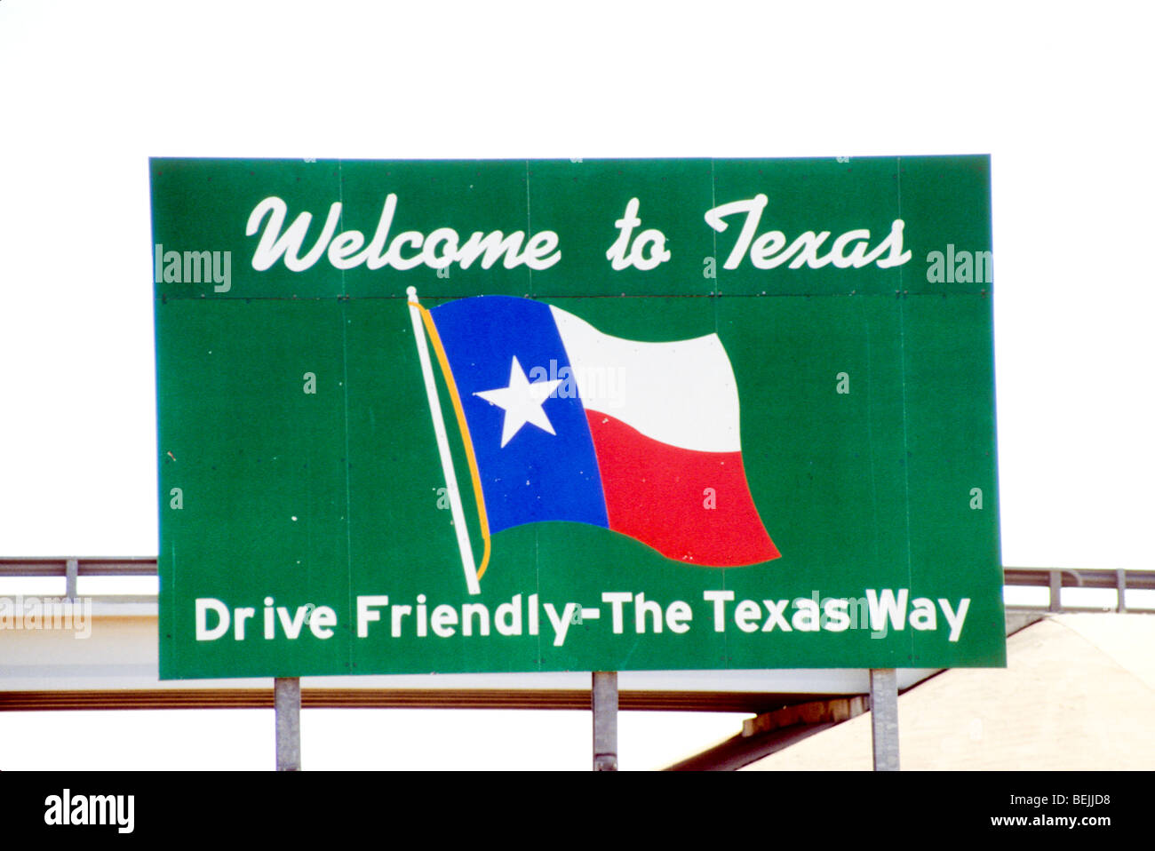 USA profilo bandiera autostrada Autostrada la strada di ingresso informazioni turistiche caldo il turismo di riposo aggiorna drammatico spaccato di pietra Foto Stock