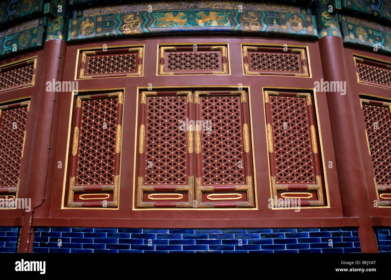 Persiane ornate, Hall of Prayer for Good Harvest, Temple of Heaven Complex, Pechino, Cina, Asia Foto Stock