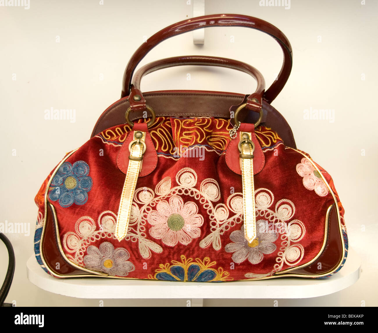 Istanbul bags immagini e fotografie stock ad alta risoluzione - Alamy