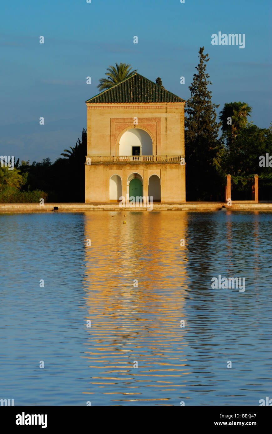 Idi padiglione del giardino, giardino Menara, Marrakech, Marocco Foto Stock